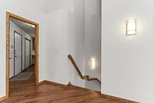 303 Sunflower Ct, Vadnais Heights, MN 55127 - Photo 38