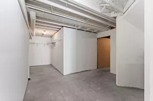 303 Sunflower Ct, Vadnais Heights, MN 55127 - Photo 54