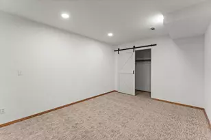 303 Sunflower Ct, Vadnais Heights, MN 55127 - Photo 48