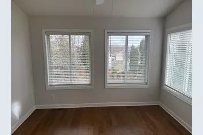 303 Sunflower Court, Vadnais Heights, MN 55127 - Photo 14