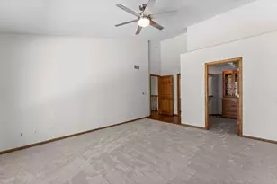 303 Sunflower Ct, Vadnais Heights, MN 55127 - Photo 32