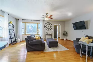 107 Lincoln Ave N, New Prague, MN 56071 - Photo 4