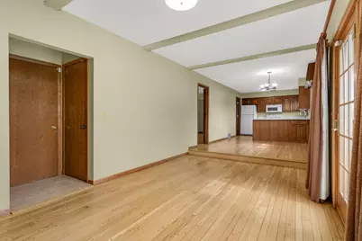 946 Redwood Drive, Apple Valley, MN 55124 - Photo 8