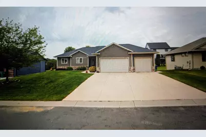 1004 3rd Avenue, Goodhue, MN 55027 - Photo 2