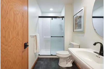 2885 Devonshire Place, Woodbury, MN 55125 - Photo 32