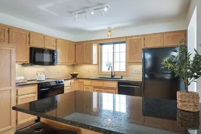 2885 Devonshire Place, Woodbury, MN 55125 - Photo 22