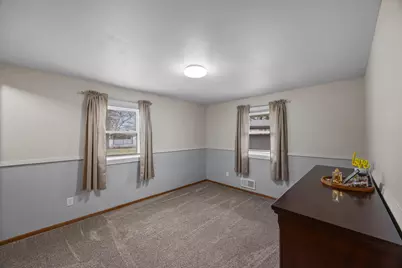 1045 Jorgenson Street SE, Hutchinson, MN 55350 - Photo 24