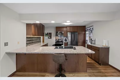 1045 Jorgenson Street SE, Hutchinson, MN 55350 - Photo 20