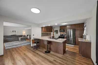 1045 Jorgenson Street SE, Hutchinson, MN 55350 - Photo 20