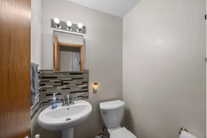 1045 Jorgenson Street SE, Hutchinson, MN 55350 - Photo 24