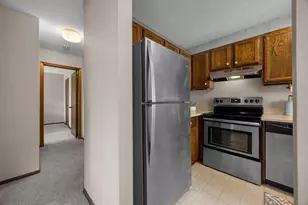 11143 Xavier Rd, Bloomington, MN 55437 - Photo 12