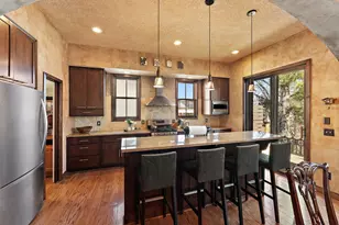 8116 Clifford Cir, Inver Grove Heights, MN 55076 - Photo 10