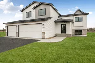 313 10th St S, Sartell, MN 56377 - Photo 1