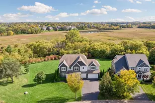 2555 Heron Ln, Victoria, MN 55386 - Photo 2