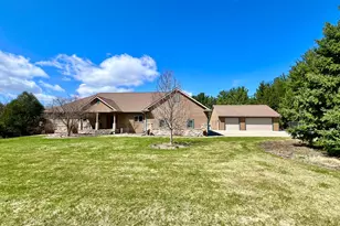 30915 Hay Creek Hills Dr, Red Wing, MN 55066 - Photo 8