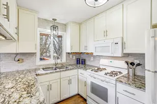 1487 Meadow Ln, Maple Plain, MN 55359 - Photo 10