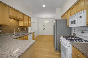 2102 Water Lilly Ln, Eagan, MN 55122 - Photo 6