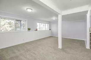 2102 Water Lilly Ln, Eagan, MN 55122 - Photo 24