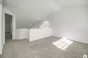 2102 Water Lilly Ln, Eagan, MN 55122 - Photo 14