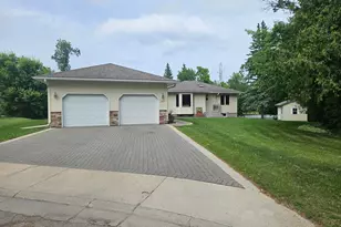 1217 Taft St E, Thief River Falls, MN 56701 - Photo 1