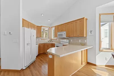 5777 Dogwood Court NW, Rochester, MN 55901 - Photo 4