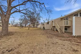 7597 Whitney Dr, Apple Valley, MN 55124 - Photo 34