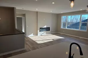 20045 Glarus Ln, Lakeville, MN 55044 - Photo 16