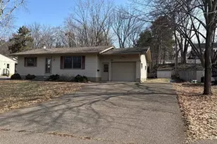 111 Echo Ln, Stillwater, MN 55082 - Photo 2