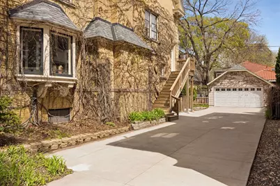1807 Dupont Avenue S, Minneapolis, MN 55403 - Photo 82