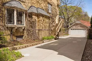 1807 Dupont Ave S, Minneapolis, MN 55403 - Photo 82