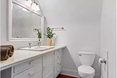 1807 Dupont Avenue S, Minneapolis, MN 55403 - Photo 64