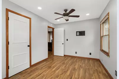 1714 Howard Street N, Maplewood, MN 55109 - Photo 12