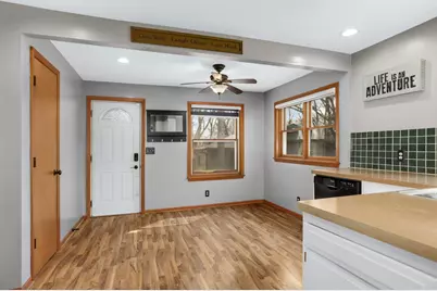 1714 Howard Street N, Maplewood, MN 55109 - Photo 10