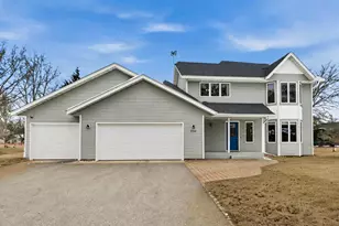 1314 W Oakes Dr, Saint Cloud, MN 56303 - Photo 1