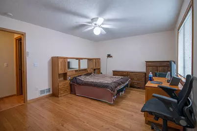 1242 Myrtle Street N, Maplewood, MN 55119 - Photo 8