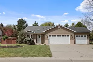1015 Ferndale St S, Maplewood, MN 55119 - Photo 4