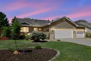 1015 Ferndale St S, Maplewood, MN 55119 - Photo 1