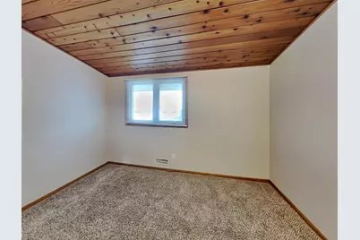 9241 34th Avenue N, New Hope, MN 55427 - Photo 12