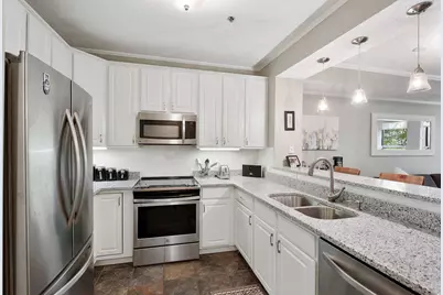 645 N 1st Street #304, Minneapolis, MN 55401 - Photo 8