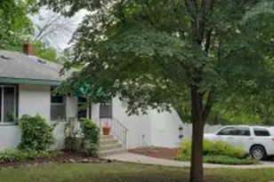 686 Lexington Parkway S, Saint Paul, MN 55116 - Photo 1