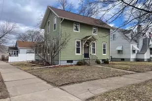 426 W 4th St, Winona, MN 55987 - Photo 1