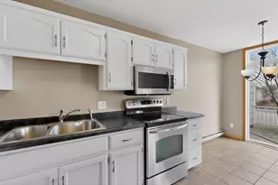 281 Zumbro Dr NW, Rochester, MN 55901 - Photo 18