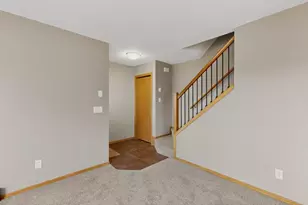 281 Zumbro Dr NW, Rochester, MN 55901 - Photo 10