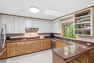 13112 Myrtle Dr, Burnsville, MN 55337 - Photo 4