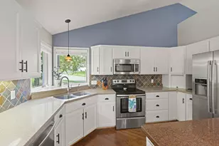 9214 161st St W, Lakeville, MN 55044 - Photo 8