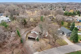 2309 Horizon Rd, Burnsville, MN 55337 - Photo 2