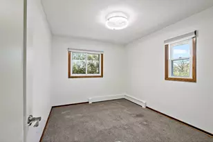9242 Queen Ave S, Bloomington, MN 55431 - Photo 12