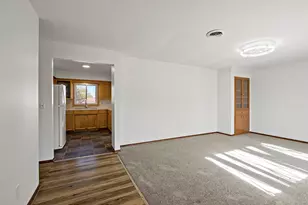 9242 Queen Ave S, Bloomington, MN 55431 - Photo 4