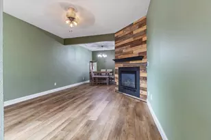 13865 Hyacinth Dr, Rogers, MN 55374 - Photo 8