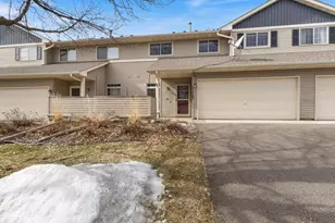 13865 Hyacinth Dr, Rogers, MN 55374 - Photo 4